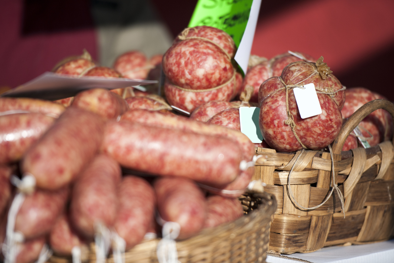 Remtene vendita salumi mercato